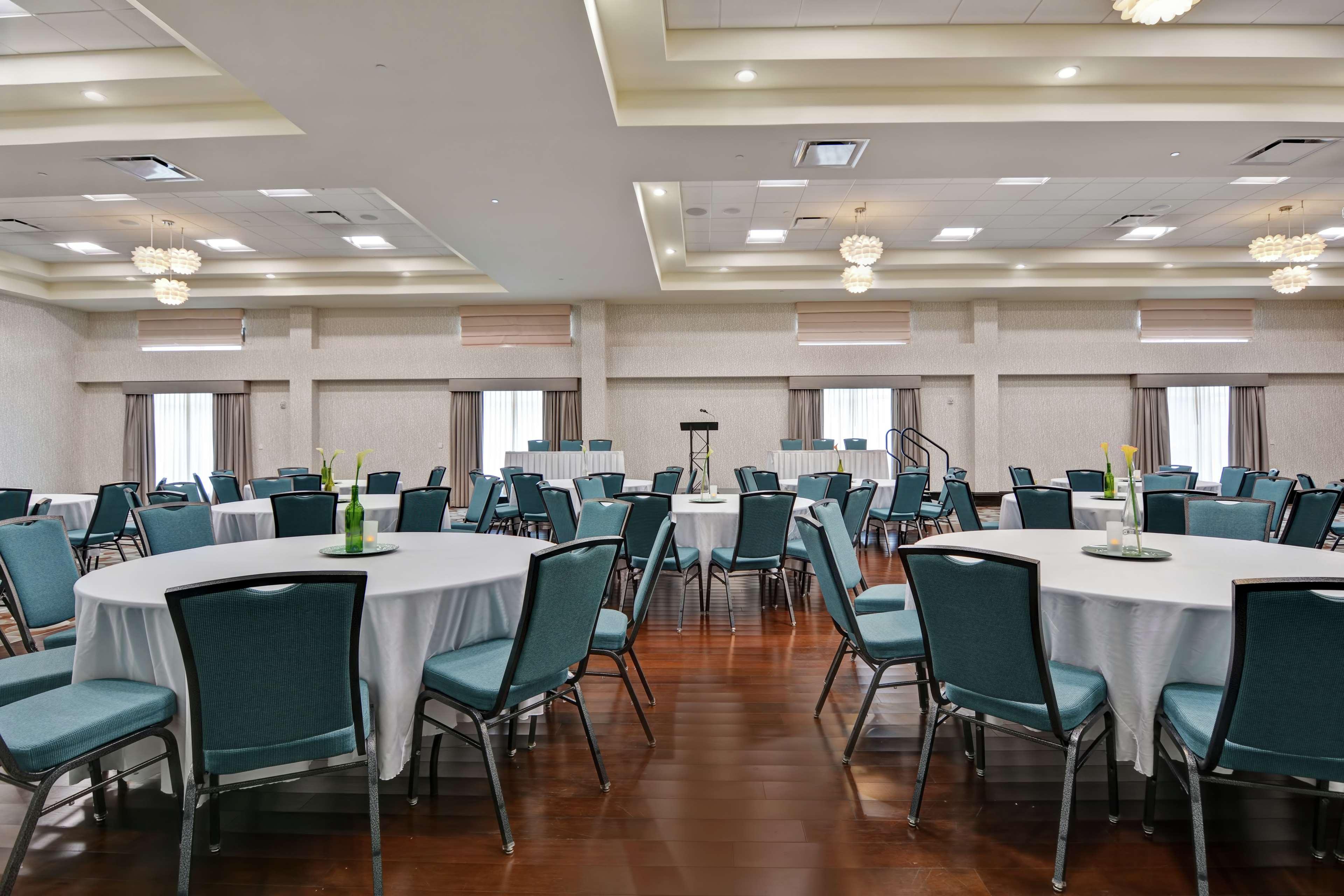 Hilton Garden Inn And Fayetteville Convention Center Bagian luar foto