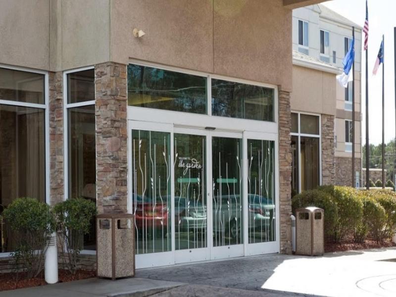 Hilton Garden Inn And Fayetteville Convention Center Bagian luar foto