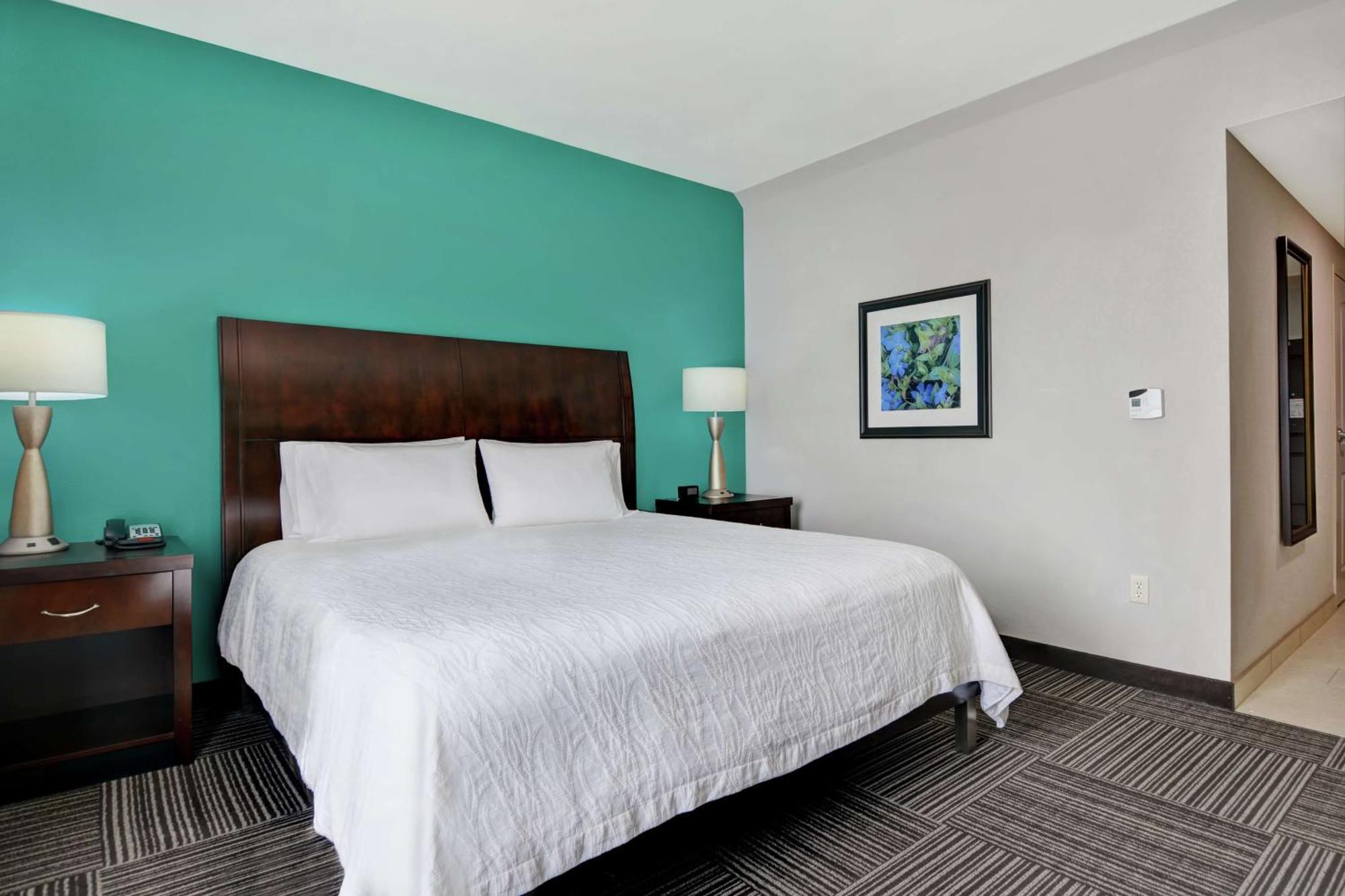 Hilton Garden Inn And Fayetteville Convention Center Bagian luar foto